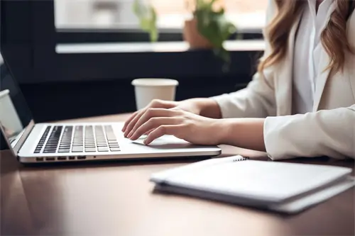 领扣的意思解释是什么_领扣的含义_领扣的近义词_领扣的拼音 - ...